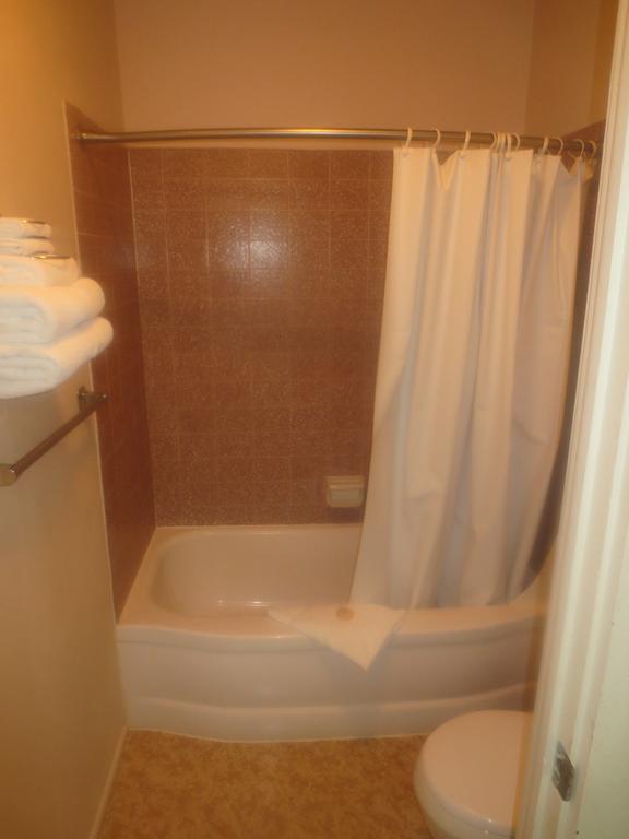 Downtowner Inn Grangeville Room photo