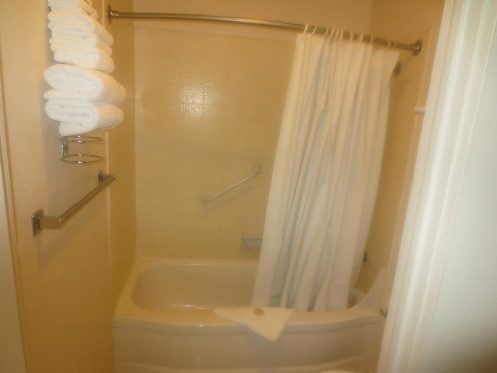 Downtowner Inn Grangeville Room photo