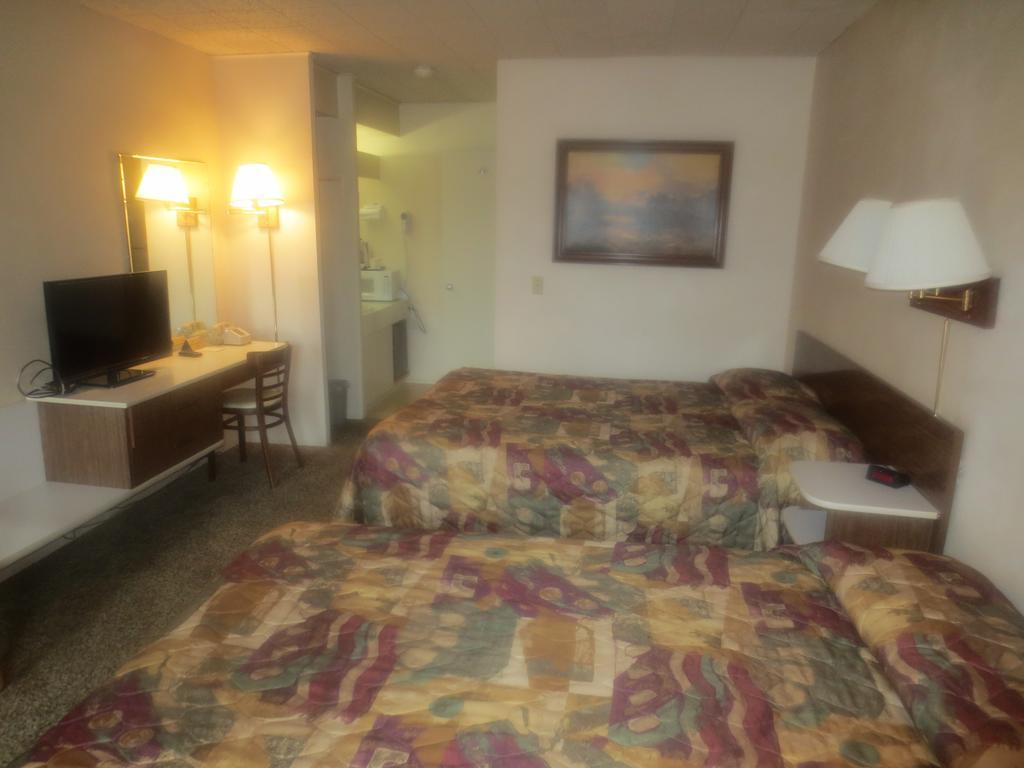 Downtowner Inn Grangeville Room photo